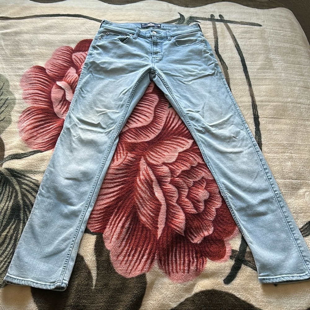 Hollister jeans | Stacked Skinny | 31x30 | Pre-worn